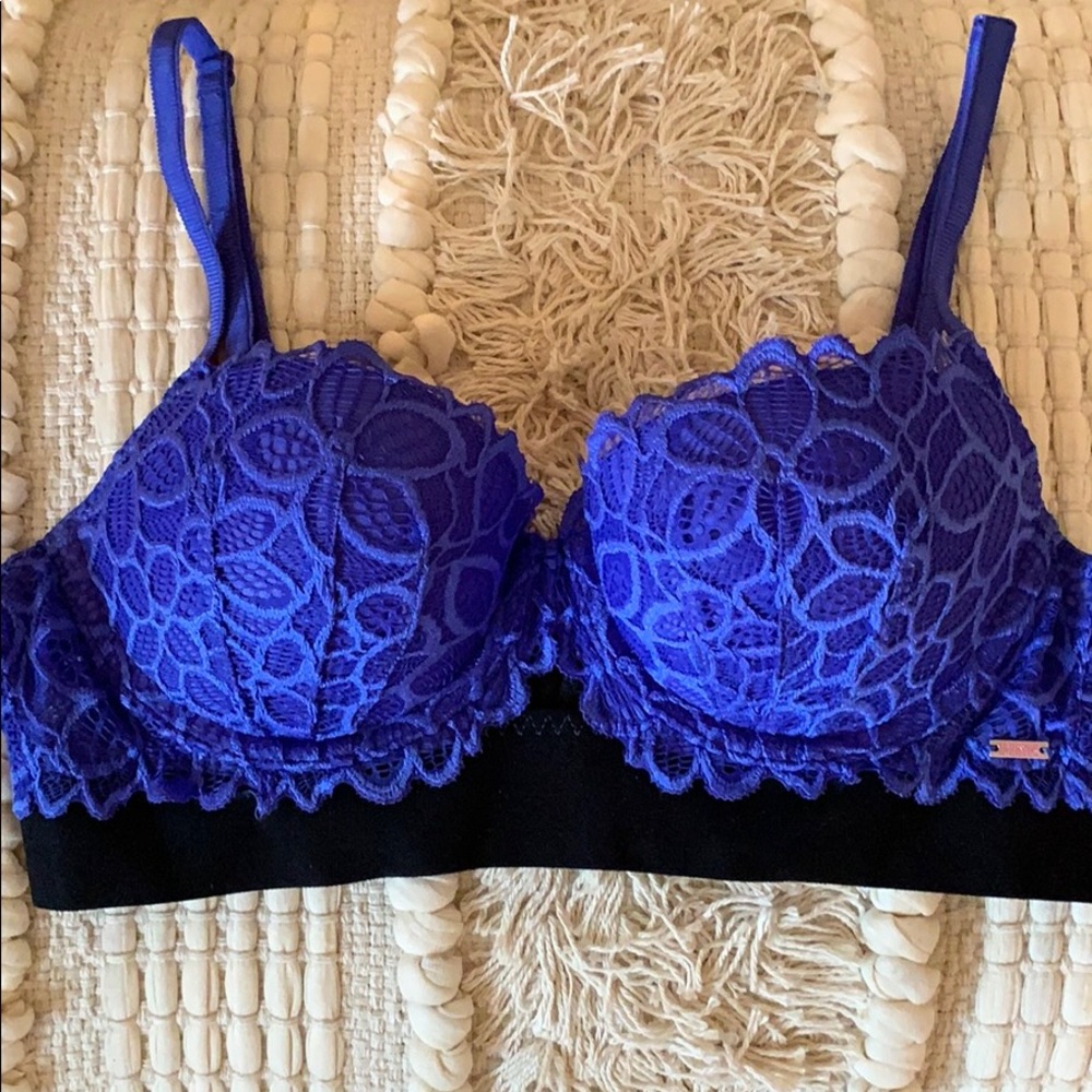 Victoria’s Secret Push-Up Bra (NWOT)